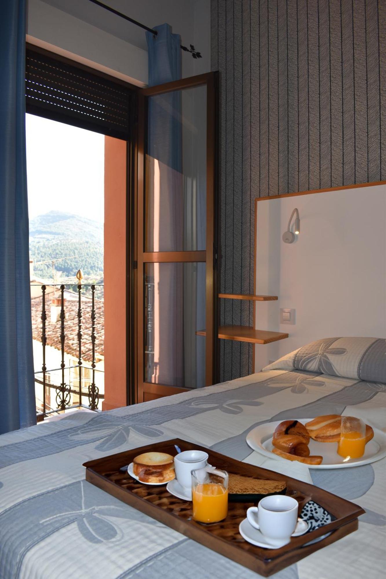 Hostal Altamira Guadalupe Гвадалупе Экстерьер фото