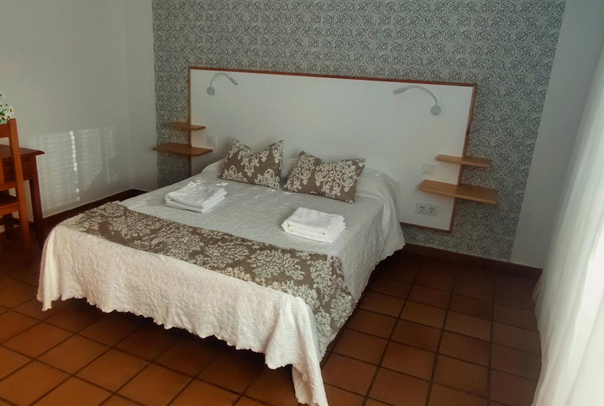 Hostal Altamira Guadalupe Гвадалупе Экстерьер фото