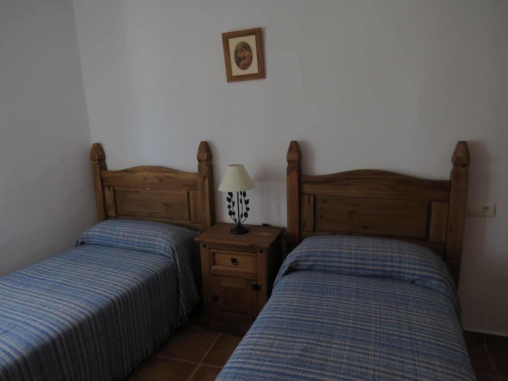 Hostal Altamira Guadalupe Гвадалупе Экстерьер фото